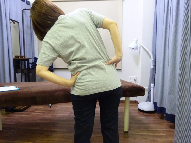 【3日前から、子供を抱っこしていると腰が痛い】東京都 小平市 保育士 40代 女性 A.Aさん ThumbUp！治療院 massage&鍼
